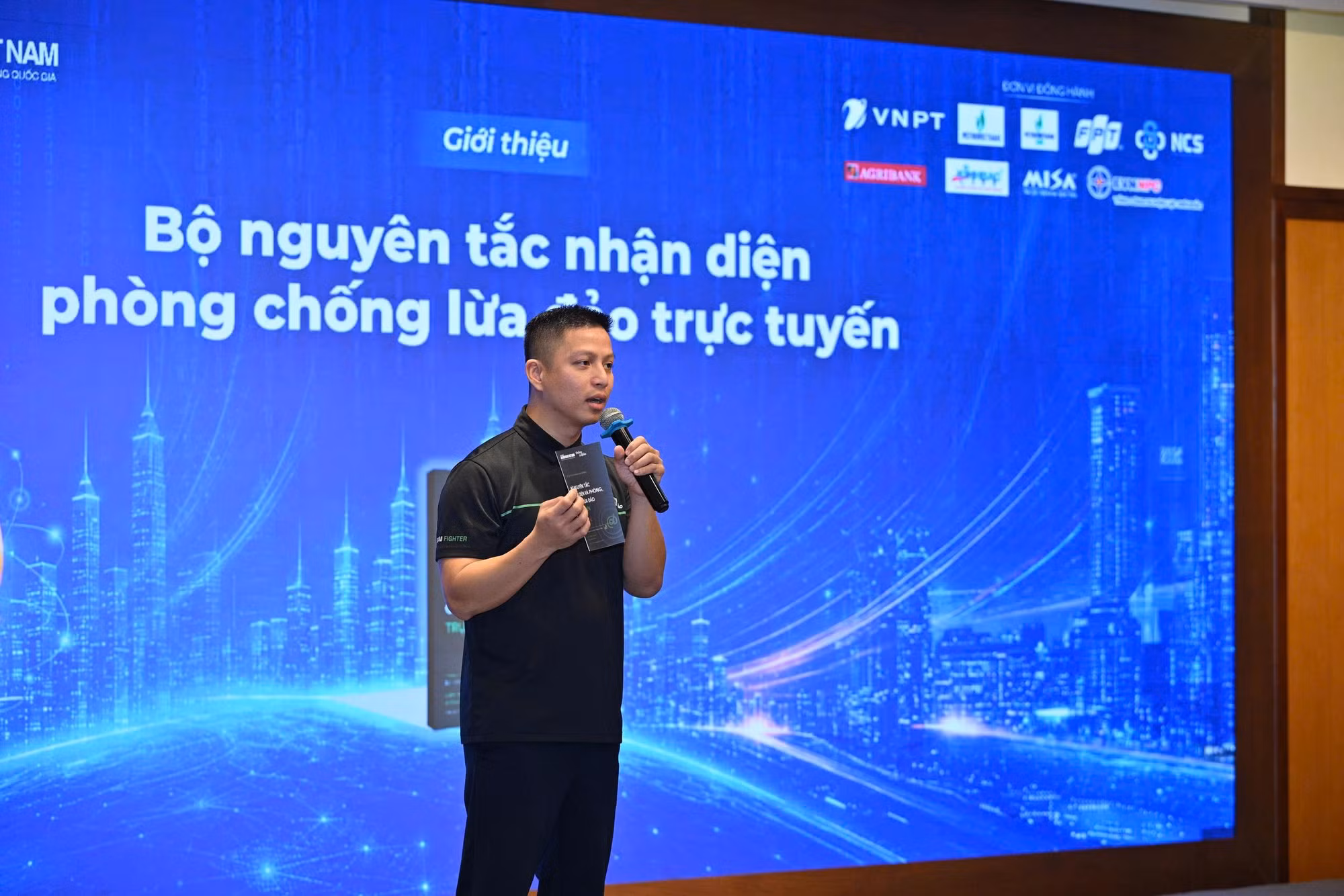 chongluadao290926-2.jpg