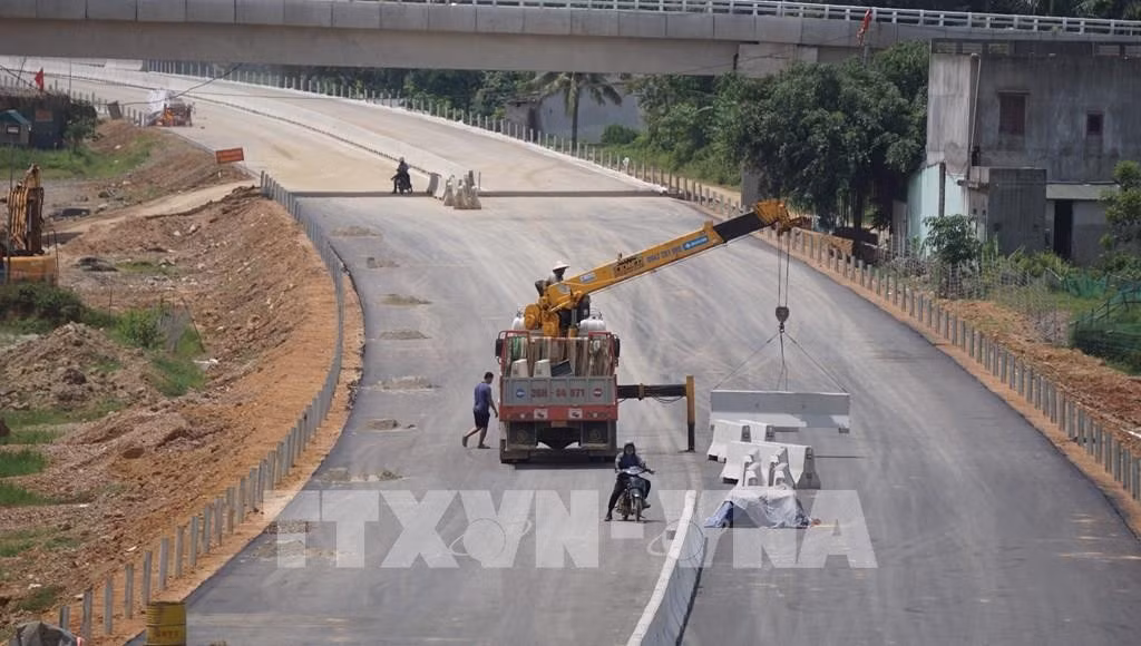 Cao tốc Bắc Nam đoạn Quốc lộ 45 - Nghi Sơn qua địa bàn tỉnh Thanh Hóa. Ảnh tư liệu - minh họa: TTXVN.