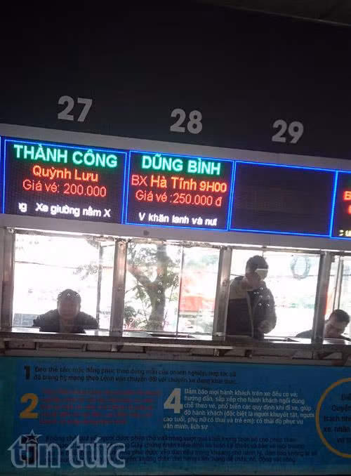Bến xe ở Hà Nội đìu hiu khách những ngày cuối năm ảnh 2