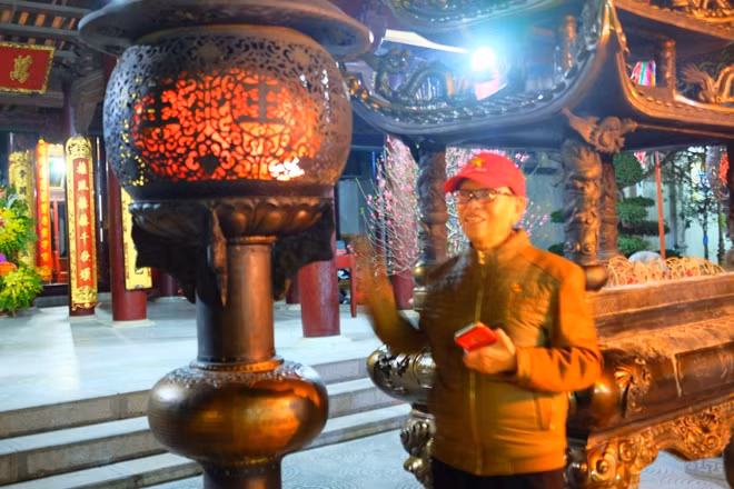 Trước giờ tế lễ giao thừa ở Đền Đô ảnh 5
