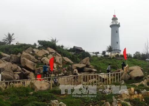 Biển đảo Phú Yên - Điểm đến hấp dẫn ngày đầu Xuân ảnh 1