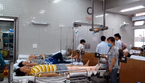 Bệnh viện Chợ Rẫy đảm bảo đủ thuốc phục vụ điều trị trong dịp Tết ảnh 1