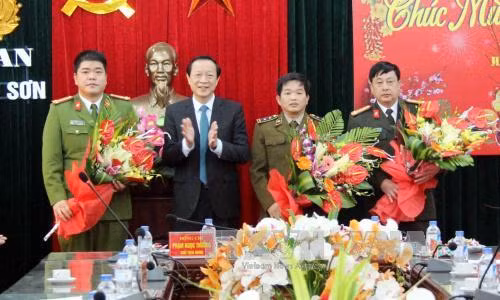 Lạng Sơn thưởng nóng phá chuyên án lớn về ma túy ảnh 1