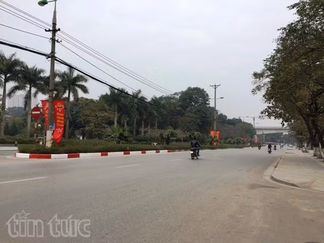 Hà Nội thanh vắng ngày 30 Tết ảnh 2