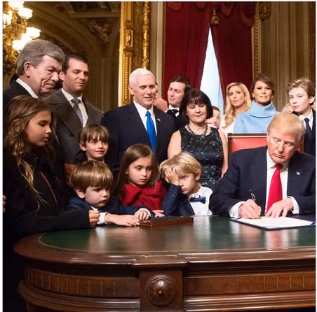 Những ngày đầu tiên của gia đình ông Trump trong Nhà Trắng ảnh 4