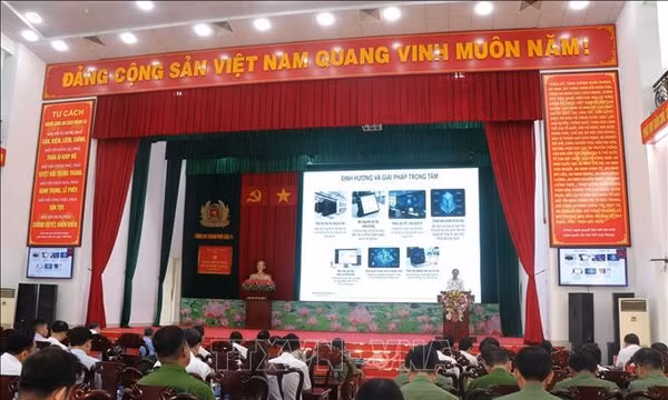 Tháo gỡ điểm nghẽn, tạo đột phá trong chuyển đổi số