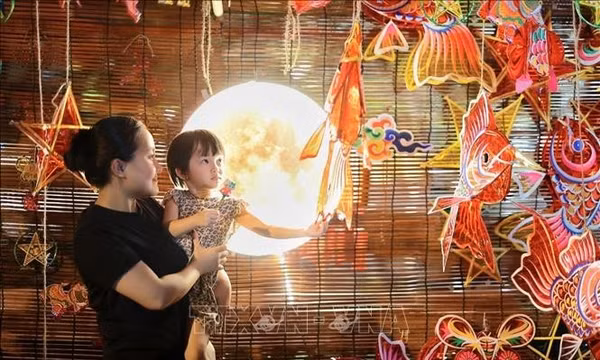 Trung thu xưa - nay: Khi ký ức tiếp tục được trao truyền