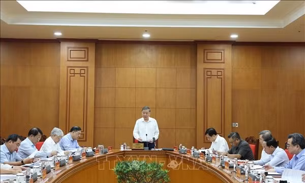 Tổng Bí thư, Chủ tịch nước Tô Lâm làm việc với Ban Chính sách, chiến lược Trung ương