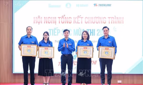 Công nghệ làm mới hoạt động tình nguyện hè