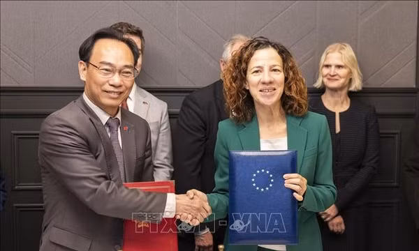 Việt Nam - EU ký Ý định thư về hợp tác giáo dục, đào tạo