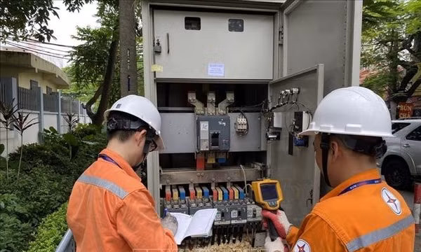 Cân nhắc giá điện theo giờ, tránh tăng chi phí cho người dân