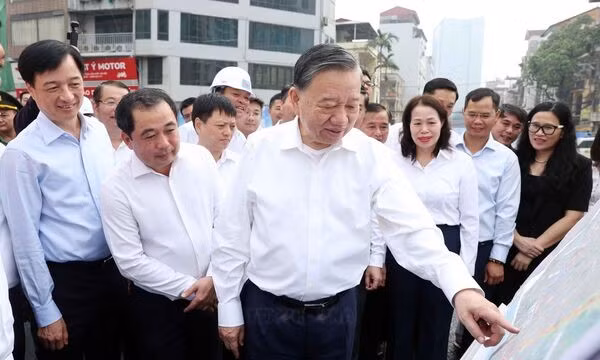 Bản tin ảnh sáng 10/10