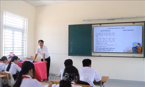 Thêm cơ hội học tập thuận lợi cho học sinh vùng khó