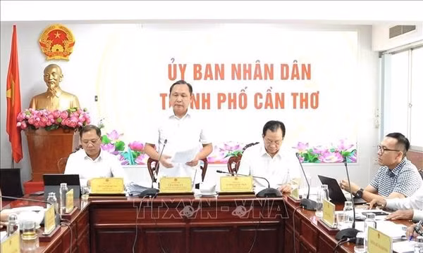 Cần Thơ rà soát, điều chỉnh tăng trưởng kinh tế quý IV và năm 2026