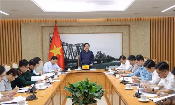 Phó Thủ tướng Hồ Quốc Dũng: Nâng cao chất lượng dự báo, cảnh báo để chủ động ứng phó thiên tai