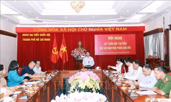 Băn khoăn về năng lực cấp xã trong quản lý an toàn thực phẩm