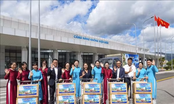Điện Biên: Đưa mắc ca lên các chuyến bay của Vietnam Airlines