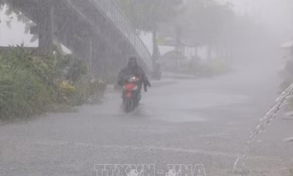 Mưa lớn ở miền Trung từ chiều tối 27/10