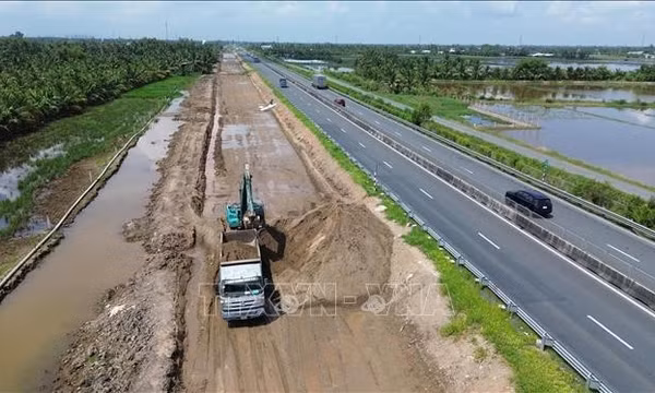 Gấp rút mở rộng cao tốc TP Hồ Chí Minh -Trung Lương - Mỹ Thuận