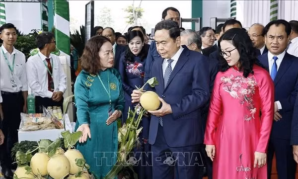 Chủ tịch Quốc hội dự Lễ kỷ niệm 70 năm thành lập Học viện Nông nghiệp Việt Nam