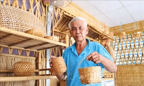 Làng nghề trăm năm tìm hướng đi mới từ du lịch nông thôn