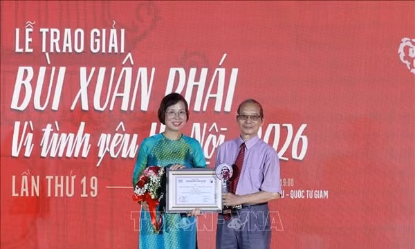 Nhà thơ Bằng Việt: Hà Nội - nơi cuối cùng lắng lại, hóa hồn tôi