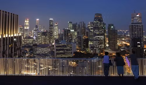 Singapore đắt đỏ nhất thế giới trong 3 năm qua ảnh 1