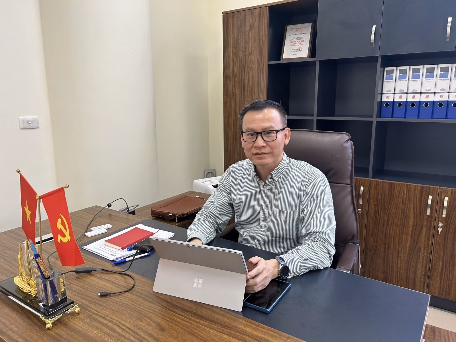 TS. Đỗ Nguyên Hưng, Tổng Thư ký Hội Tự động hóa Việt Nam (thành viên thuộc Liên hiệp các Hội Khoa học và Kỹ thuật Việt Nam).