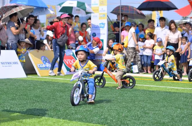 'Gay cấn' cuộc đua của các cua- rơ nhí ảnh 10