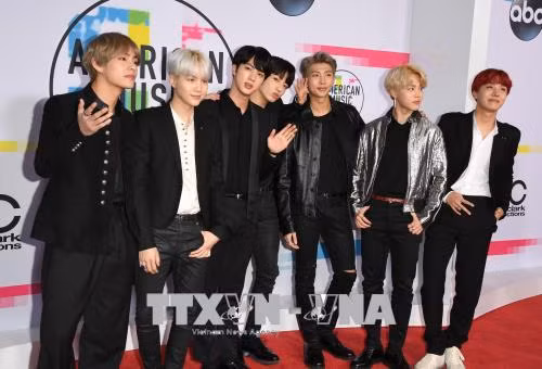 BTS được vinh danh tại ‘Hall of Stars Award 2018’ của Tây Ban Nha ảnh 1