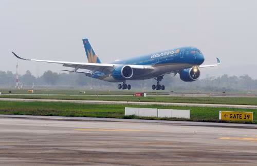 Vietnam Airlines thông tin bước đầu về nguyên nhân sự cố hạ cánh tại sân bay Cam Ranh ảnh 1