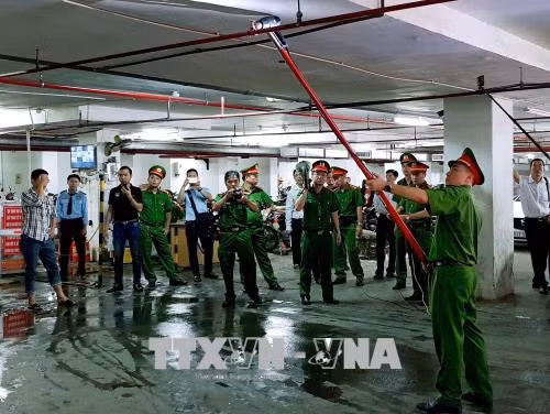 Kiểm tra đột xuất chung cư tại TP Hồ Chí Minh về phòng cháy, chữa cháy ảnh 1