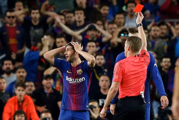 Ronaldo và Messi cùng ghi bàn, ‘Siêu kinh điển’ vẫn bất phân thắng bại ảnh 5