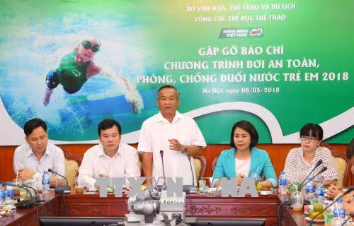 Triển khai chương trình bơi an toàn, phòng chống đuối nước cho trẻ em ảnh 1