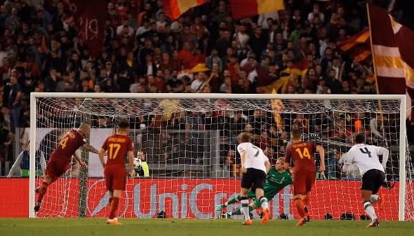 AS Roma rượt đuổi chưa tới, Liverpool ‘hẹn’ chung kết với Real ảnh 4