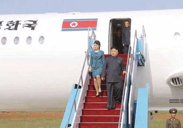 Hình ảnh chuyên cơ siêu sang chở lãnh đạo Triều Tiên Kim Jong-un tới Trung Quốc ảnh 3