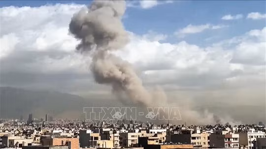 Mỹ tính việc dùng bom MOAB tấn công các cơ sở quân sự tại Iran