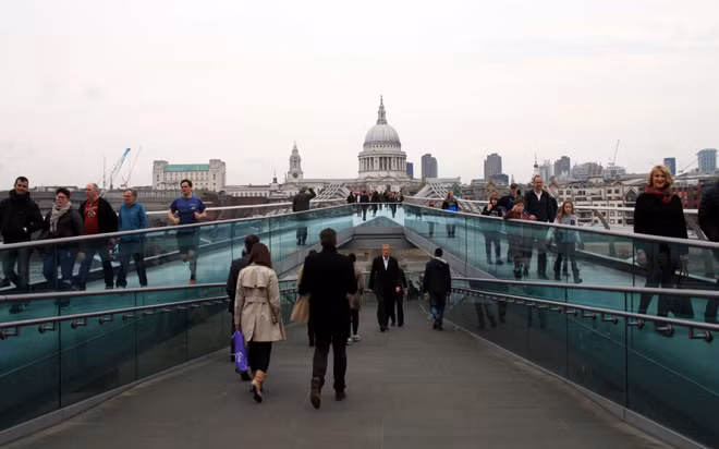 Chiều yên bình bên sông Thames ảnh 7