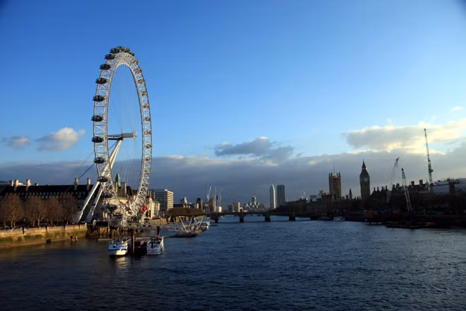 Chiều yên bình bên sông Thames ảnh 1