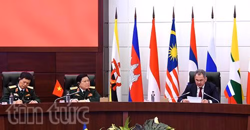 Bộ trưởng Ngô Xuân Lịch nêu bật đóng góp của Nga tại châu Á-TBD ảnh 1