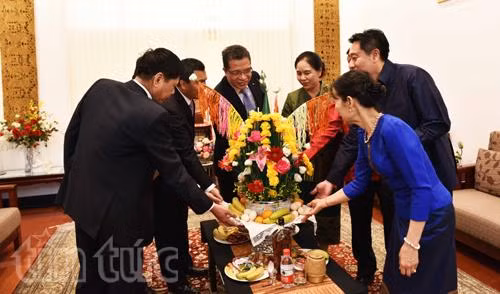 Phát huy truyền thống tình đoàn kết đặc biệt Việt-Lào ảnh 1