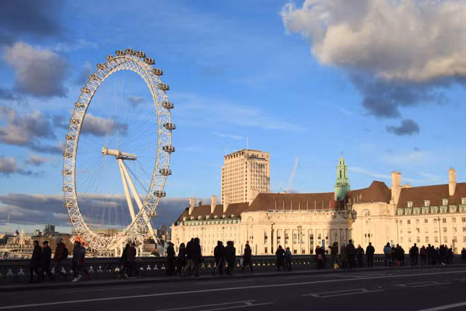 Chiều yên bình bên sông Thames ảnh 2