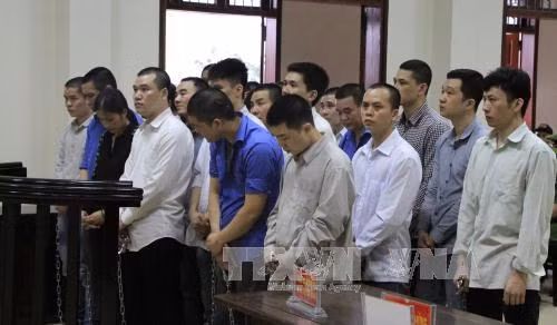 Tuyên án vụ buôn lậu 500 xe sang do Dũng "mặt sắt" cầm đầu ảnh 1