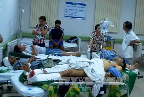 Tàu hỏa va xe tải, lái tàu thương nặng ảnh 3