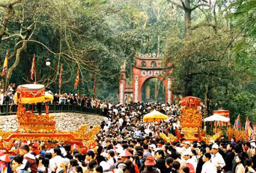 Đưa Giỗ Tổ Hùng Vương-Lễ hội Đền Hùng thành lễ hội mẫu mực ảnh 1
