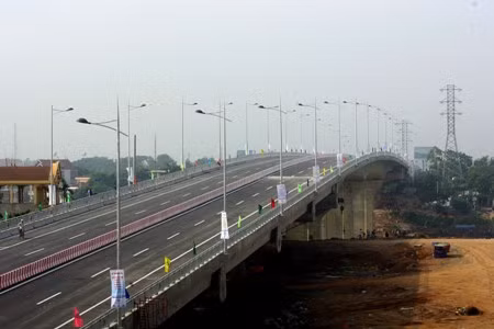 Cầu Hạc Trì kết nối QL2 từ Vĩnh Phúc đến Phú Thọ ảnh 1