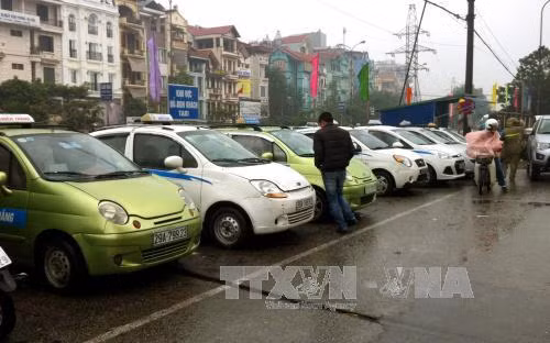 Taxi Hà Nội chưa tăng giá cước ảnh 1