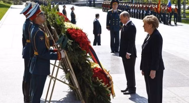 Về chuyến thăm Nga của bà Merkel ảnh 1