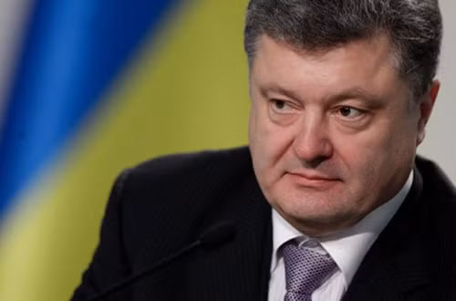 Tổng thống Poroshenko: Ukraine sẵn sàng phòng vệ ảnh 1