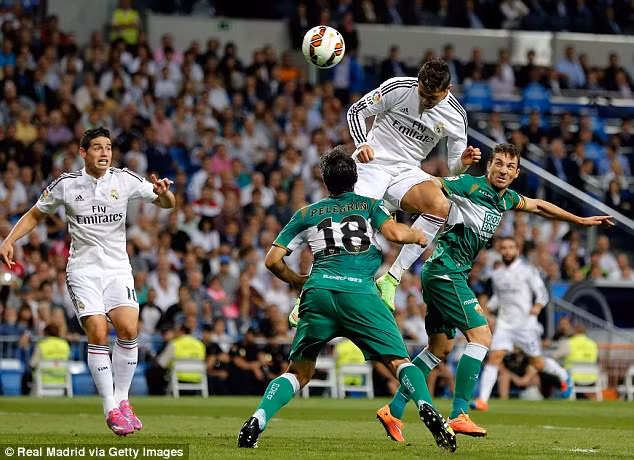 Real Madrid gỡ bỏ dần sức ép ảnh 1